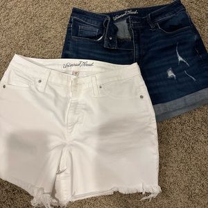 Universal thread shorts